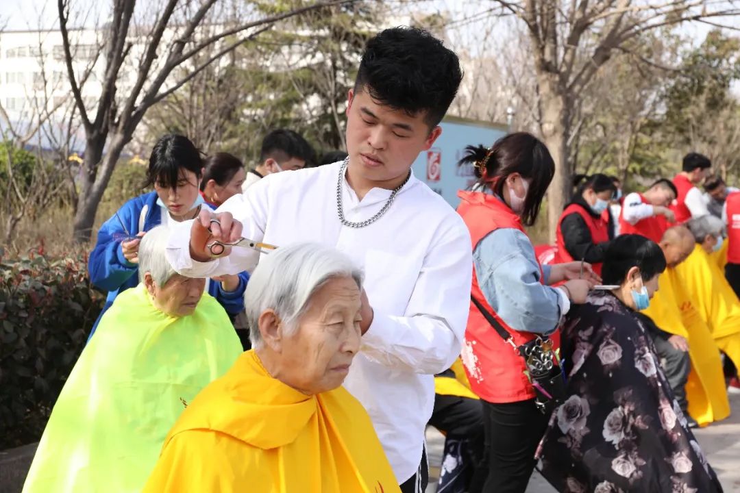 五四青年节 | “恰同學(xué)少年，风华正茂。”