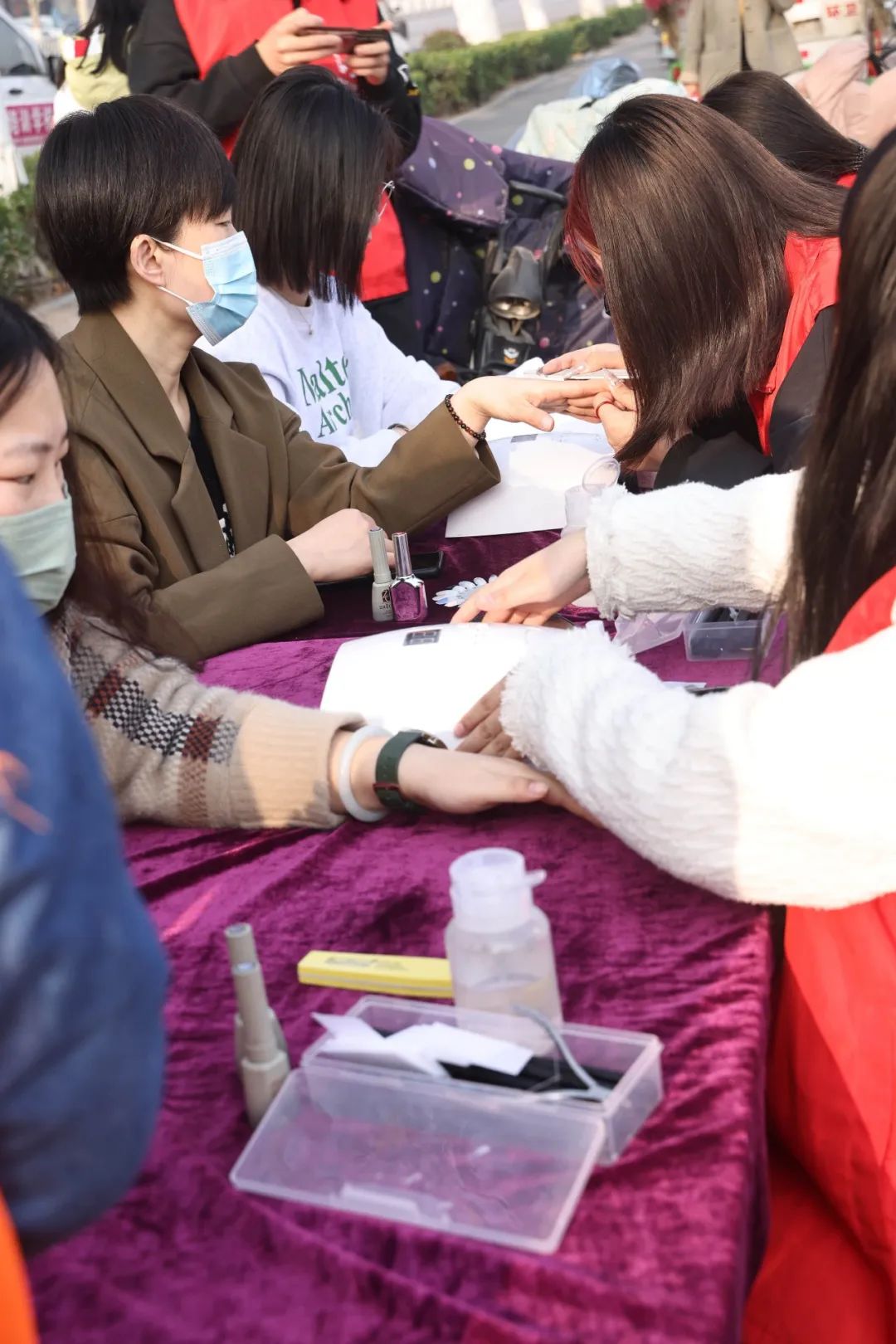 热烈祝贺濮阳市吴越职业培训學(xué)校荣获濮阳市华龙區(qū)“三八红旗集體(tǐ)”称号！